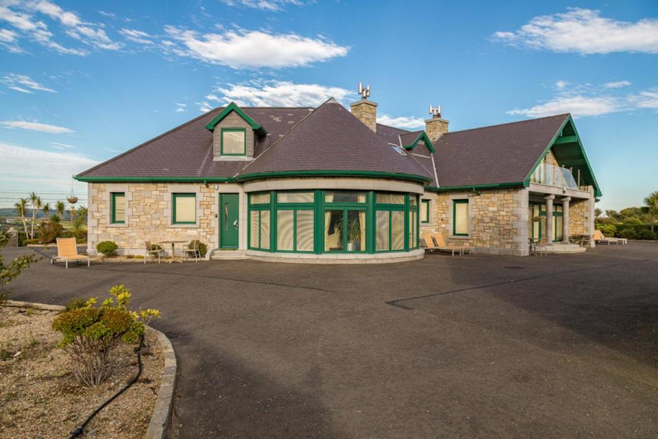 Like Walking Into A Fantastic Novel At Inishowen House Rashenny Екстериор снимка